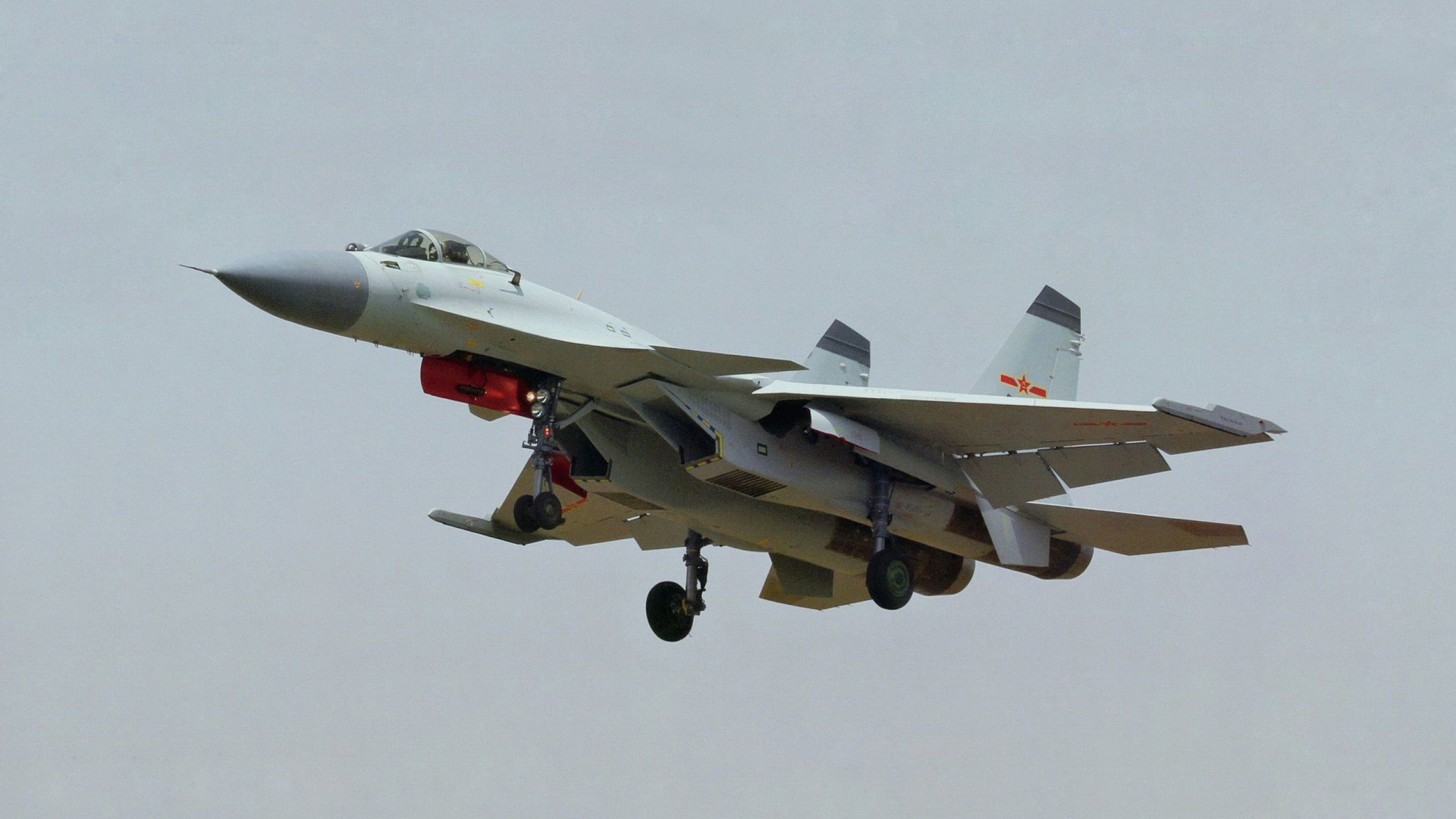 仰泳项目朝鲜选手节奏稳定，仰泳视频教练讲解