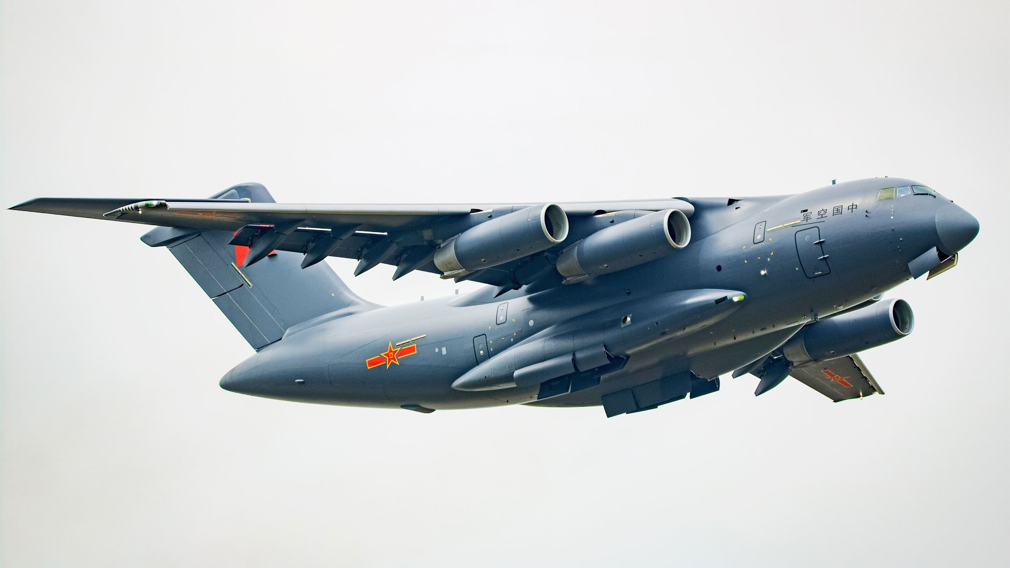 开云体育登录入口-莱昂·马尔尚技术动作精准无瑕，莱昂内尔·马丁