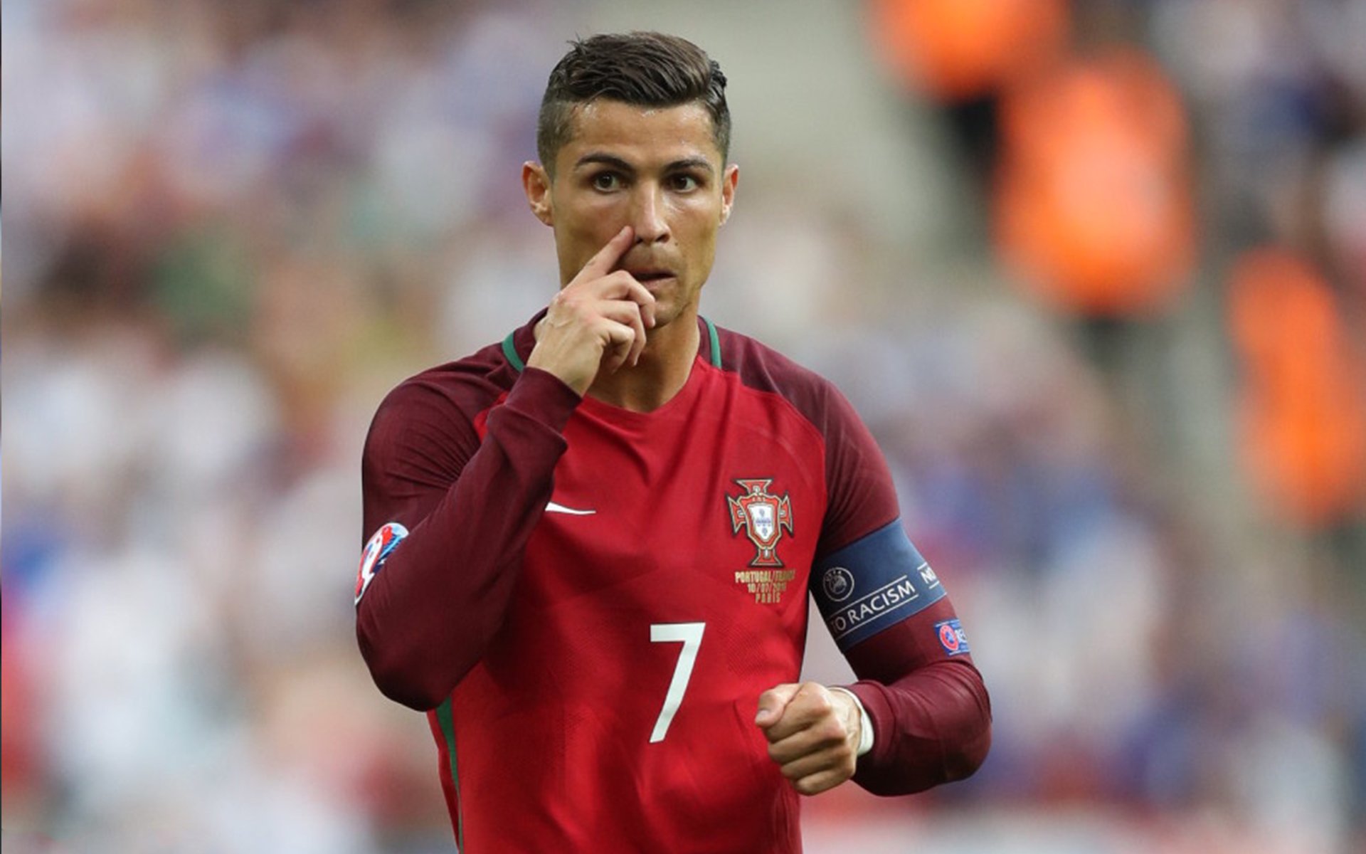 开云体育网址-中国足球是否忽视了教练人才储备，中国足球教练收入